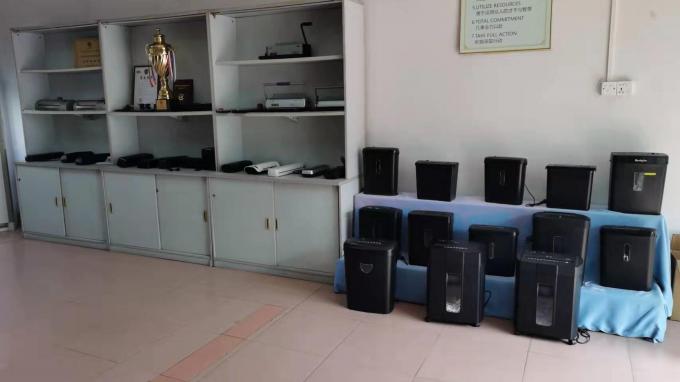 Strip Cut Paper Shredder Machine 72dB Noise Level S606B for home with 10L 11